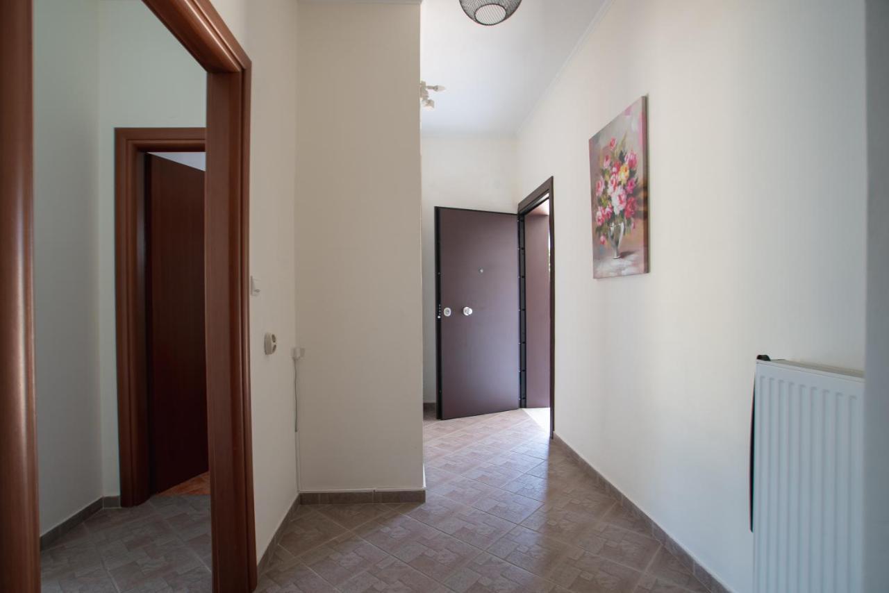 Pigeon House Apartment Plataria Exterior photo
